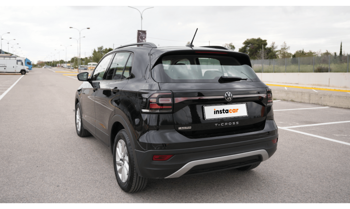 VOLKSWAGEN T-CROSS LIFE