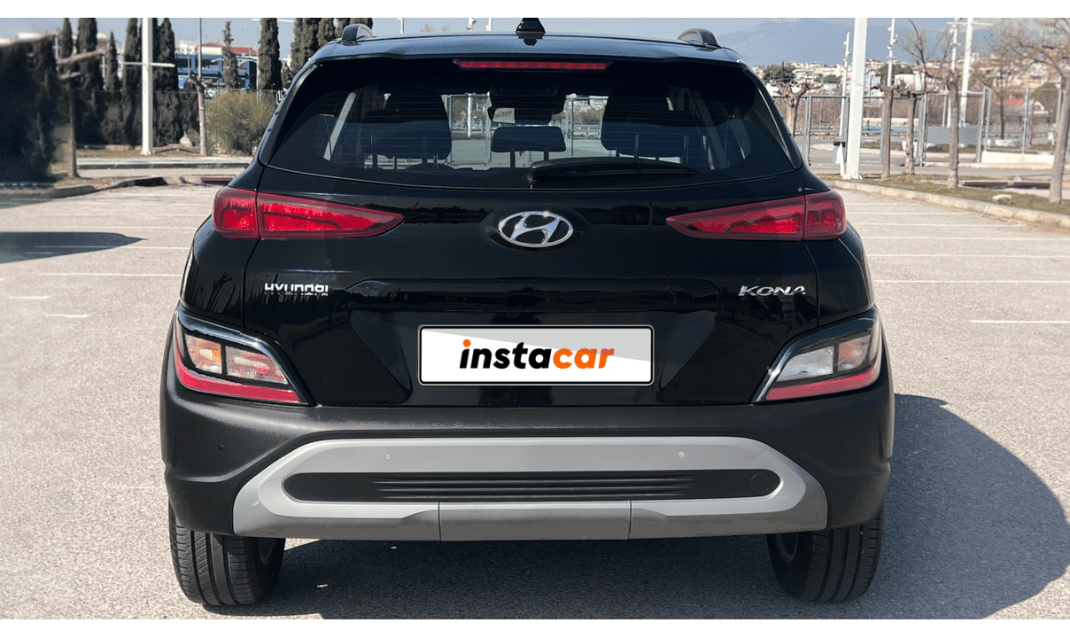 HYUNDAI KONA PREMIUM 7DCT