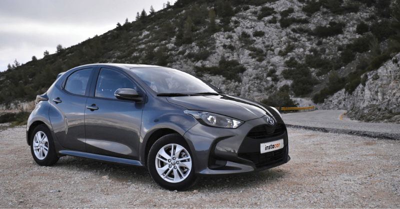 Toyota yaris hybrid review 